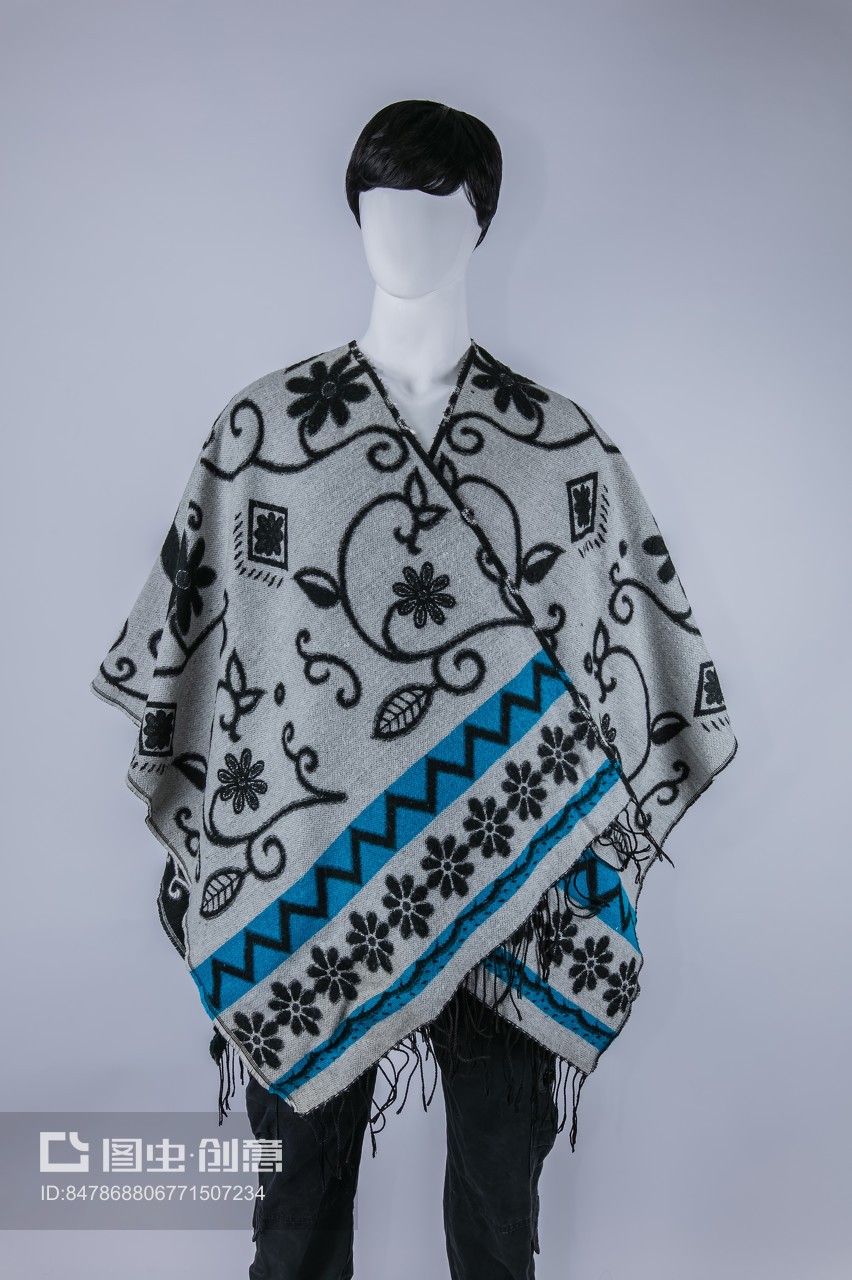 絲線織就的民族記憶 中國(guó)地方民族繡花編織物披肩裝飾品的文化傳承與時(shí)尚演繹